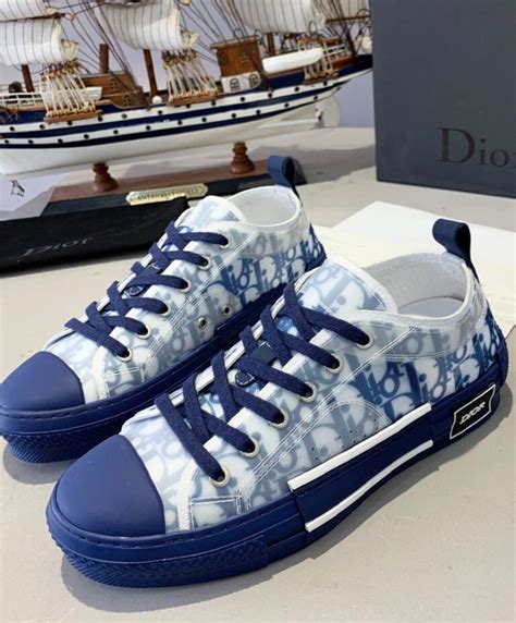 Dior b23 price